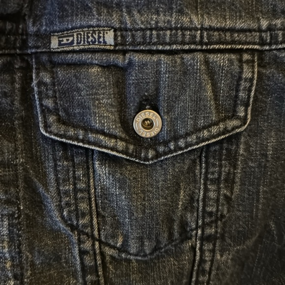 Diesel Vintage Boys Blue Denim Stone Washed Distressed Trucker Jacket Italy M - Picture 6 of 11